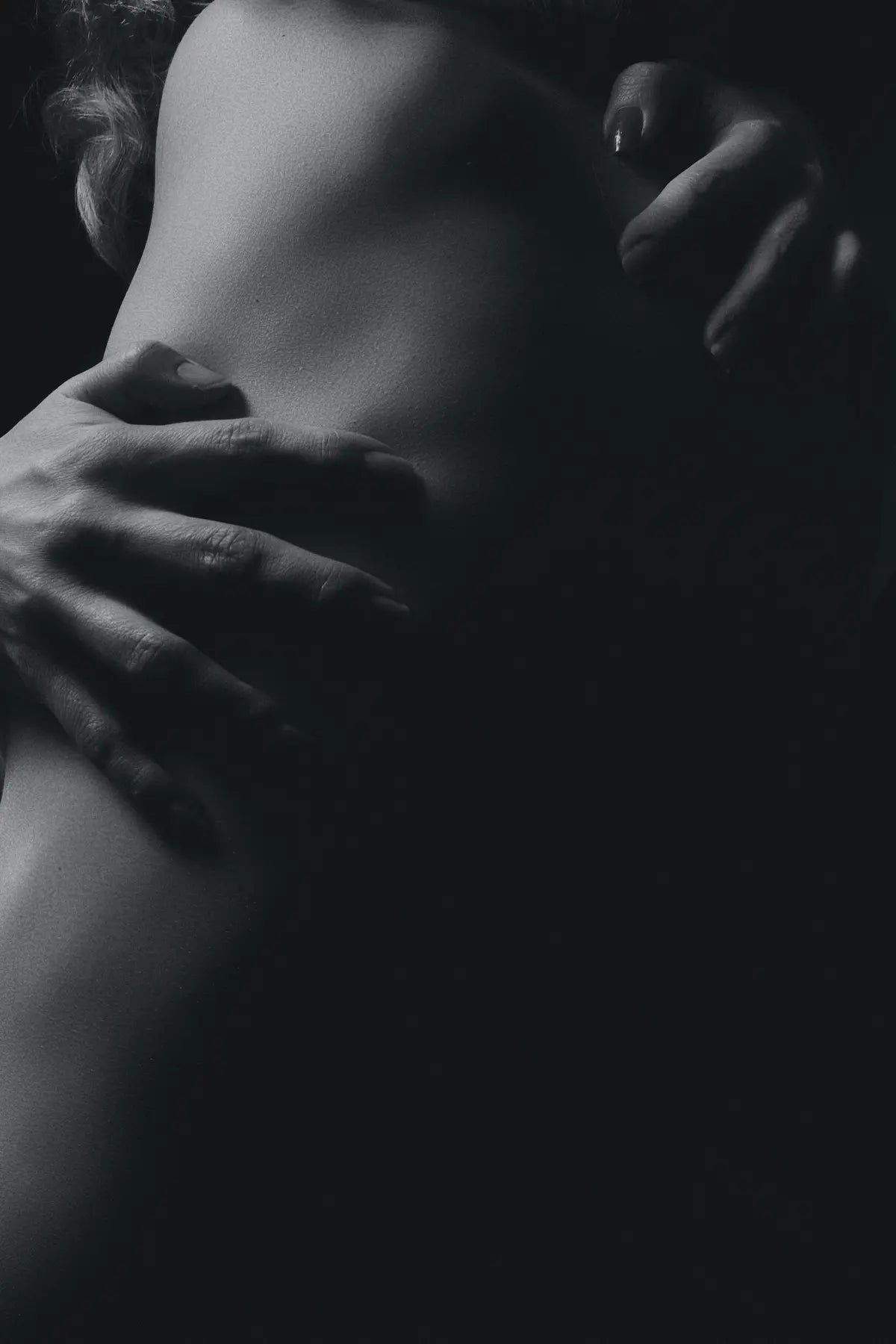 hands_on_back
